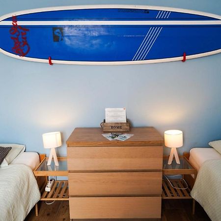 カレタ・デ・ファマラ Red Star Surf & Yoga Camp Lanzaroteホステル エクステリア 写真
