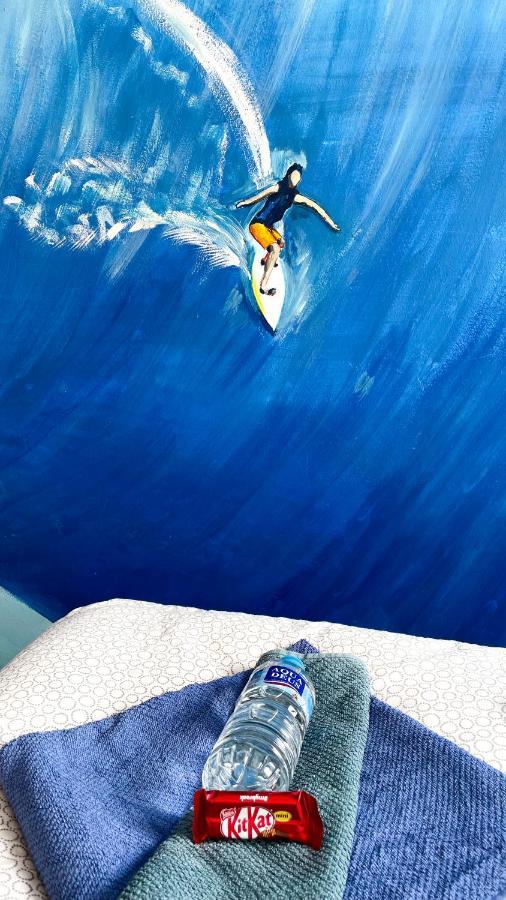 カレタ・デ・ファマラ Red Star Surf & Yoga Camp Lanzaroteホステル エクステリア 写真